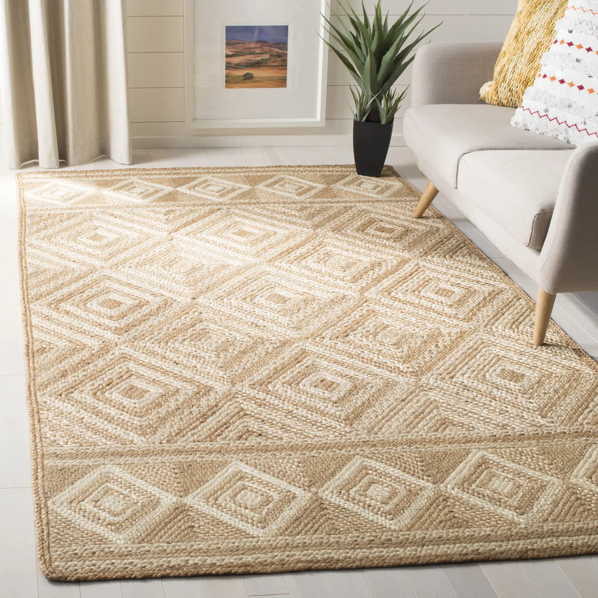 Safavieh Natural Fiber 4'-0" x 6'-0" Rug in Natural / Ivory