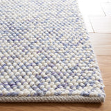 Safavieh Natura 4'-0" x 6'-0" Rug in Blue / Ivory