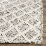 Safavieh Natura 5'-0" x 8'-0" Rug in Ivory / Stone