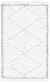 Safavieh Casablanca 4'-0" x 6'-0" Rug in Ivory / Grey