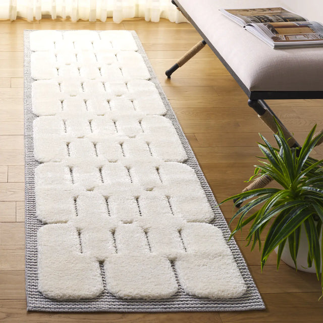 Safavieh Celebrity 800 2'-2" x 8'-0" Rug in Ivory / Grey