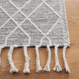Safavieh Natura 4'-0" x 6'-0" Rug in Ivory / Black