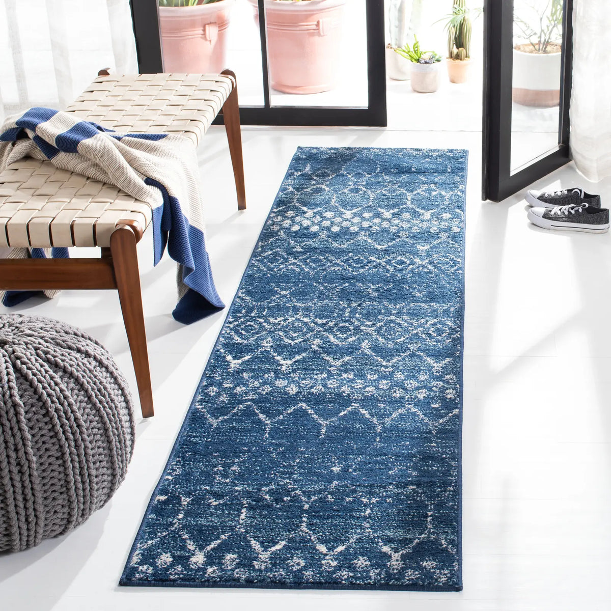 Safavieh Tulum 2'-0" x 11'-0" Rug in Blue / Ivory