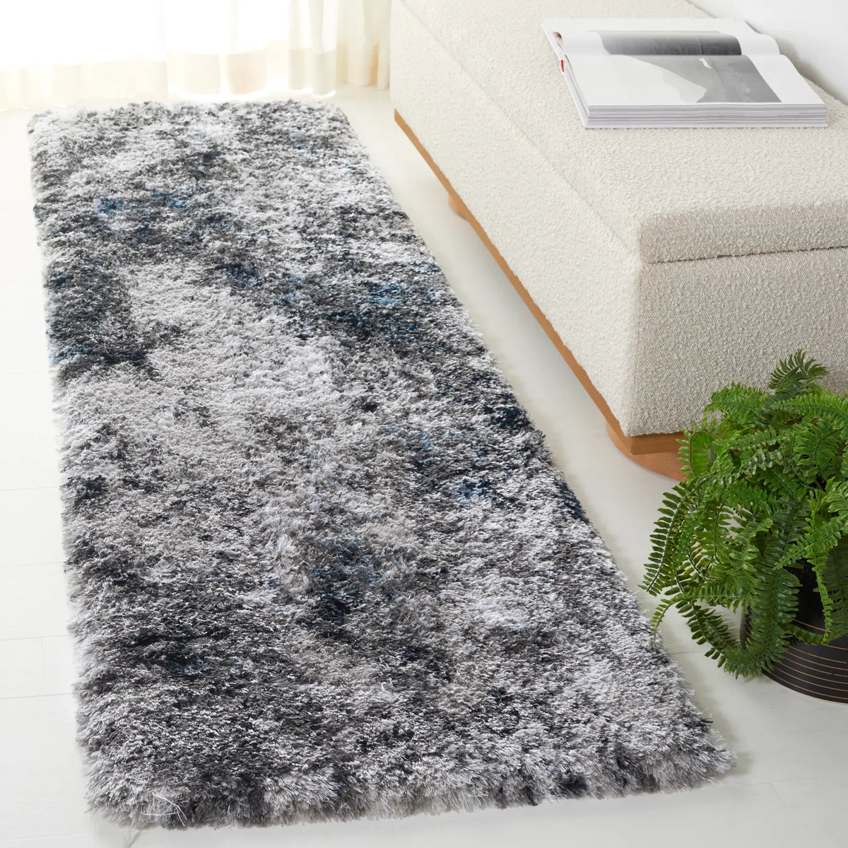 Safavieh Cloud Shag 2'-3" x 8'-0" Rug in Grey / Blue