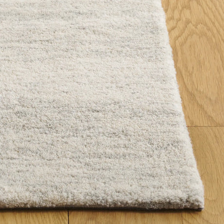 Safavieh Ebony 4'-0" x 6'-0" Rug in Light Grey / Beige