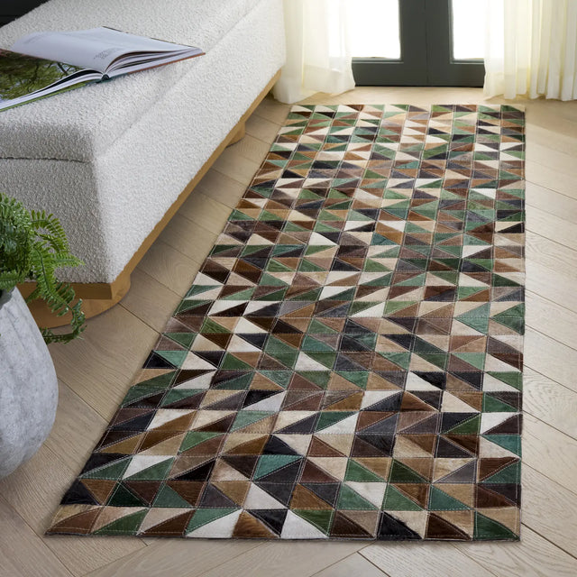 Safavieh Studio Leather 2'-3" x 7'-0" Rug in Green / Light Brown