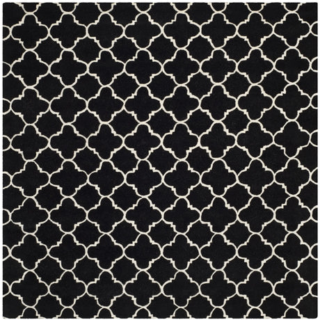 Safavieh Chatham 7'-0" x 7'-0" Rug in Black / Ivory