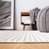 Safavieh Camden 4'-0" x 6'-0" Rug in Ivory