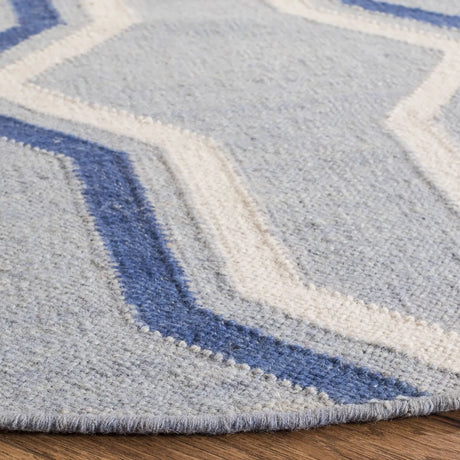 Safavieh Dhurries 6'-0" x 6'-0" Rug in Light Blue / Dark Blue