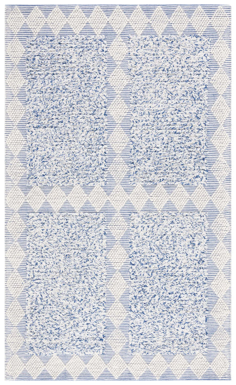 Safavieh Natura 4'-0" x 6'-0" Rug in Blue / Ivory