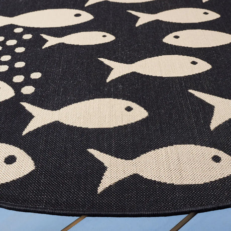 Safavieh Courtyard 5'-3" x 5'-3" Rug in Black / Beige