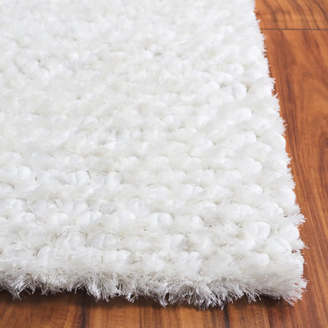 Safavieh Sg-Sts-Saint Tropez Shag 5'-0" x 8'-0" Rug in Snow White