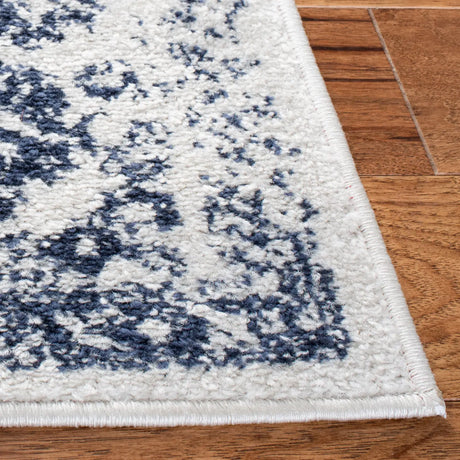 Safavieh Adirondack 4'-0" x 6'-0" Rug in Ivory / Navy