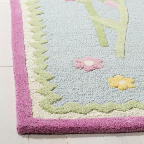 Safavieh Safavieh Kids 4'-0" x 6'-0" Rug in Blue / Multi