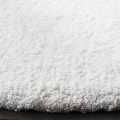 Safavieh Sheep Shag 6'-0" x 6'-0" Rug in Ivory