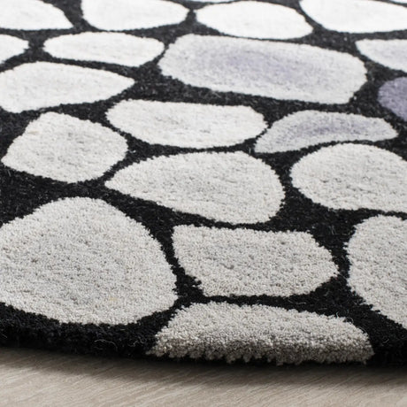 Safavieh Soho 6'-0" x 6'-0" Rug in Grey / Ivory