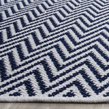 Safavieh Montauk 8'-0" x 10'-0" Rug in Navy / Ivory