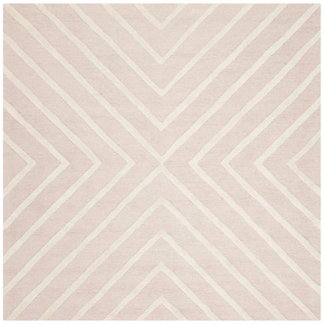 Safavieh Safavieh Kids 5'-0" x 5'-0" Rug in Pink / Ivory