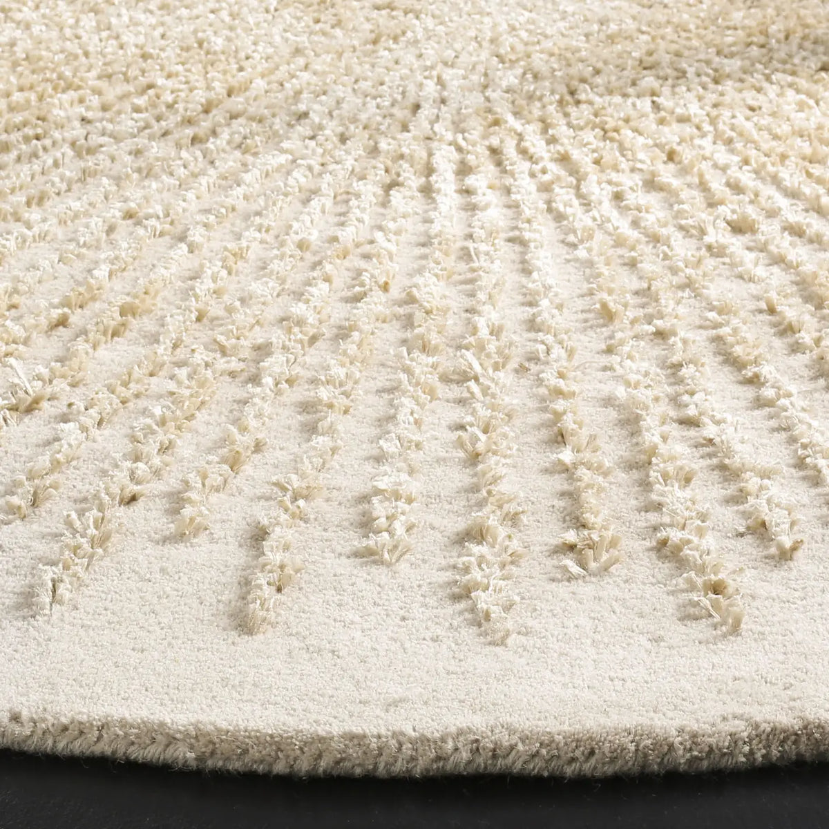 Safavieh Soho 6'-0" x 6'-0" Rug in Beige / Beige
