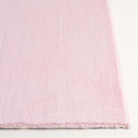 Safavieh Faux Rabbit Fur 5'-0" x 7'-0" Rug in Pink