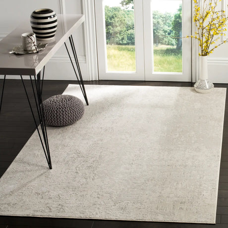 Safavieh Princeton 4'-0" x 6'-0" Rug in Beige / Cream