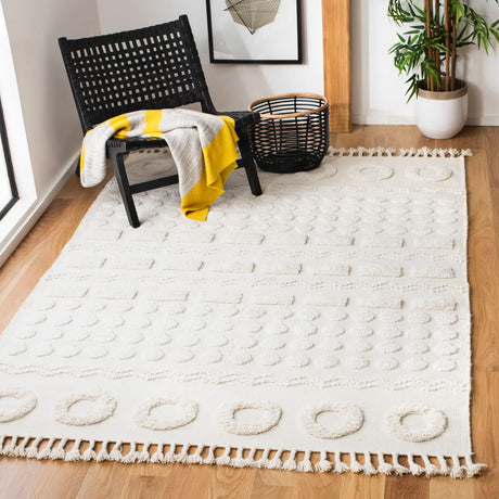 Safavieh Natura 5'-0" x 8'-0" Rug in Ivory