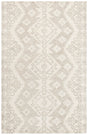 Safavieh Micro-Loop 4'-0" x 6'-0" Rug in Ivory / Beige
