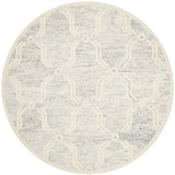 Safavieh Cambridge 6'-0" x 6'-0" Rug in Light Grey / Ivory