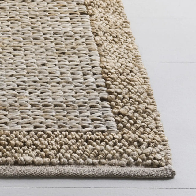 Safavieh Natural Fiber 4'-0" x 6'-0" Rug in Silver