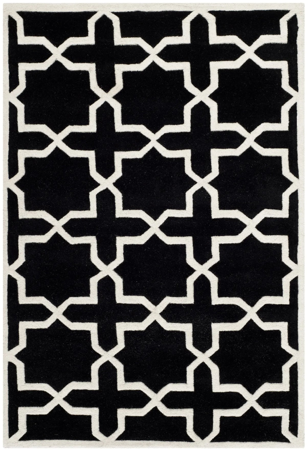 Safavieh Chatham 3'-0" x 5'-0" Rug in Black / Ivory