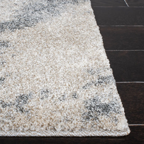 Safavieh Retro 4'-0" x 6'-0" Rug in Beige / Grey