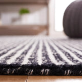 Safavieh Abstract 4'-0" x 6'-0" Rug in Black / Ivory
