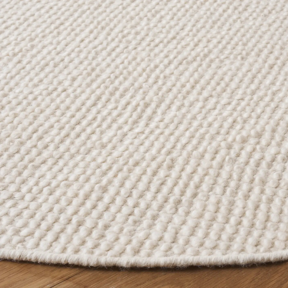 Safavieh Vermont 6'-0" x 6'-0" Rug in Ivory
