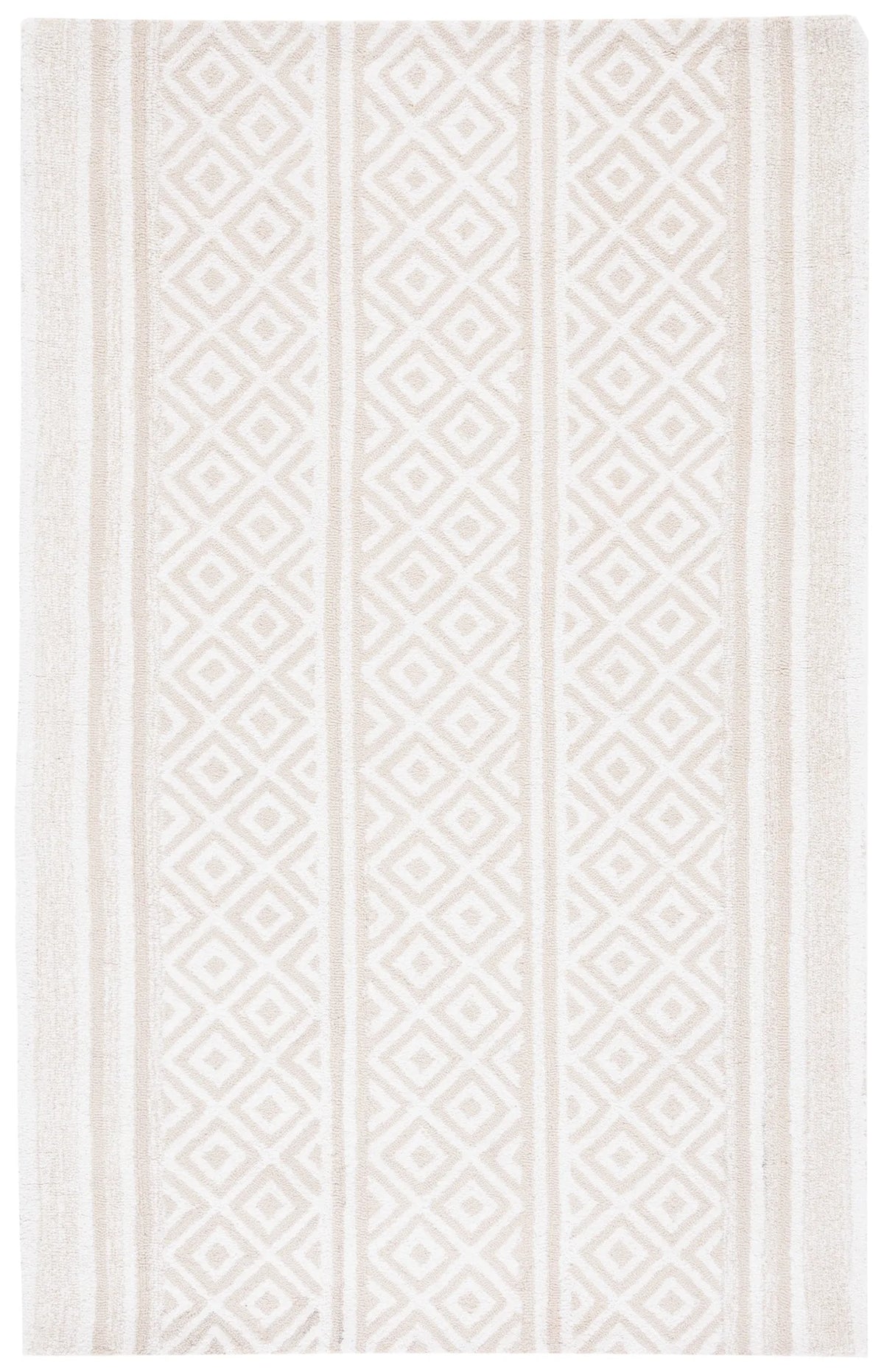 Safavieh Capri 4'-0" x 6'-0" Rug in Ivory / Beige