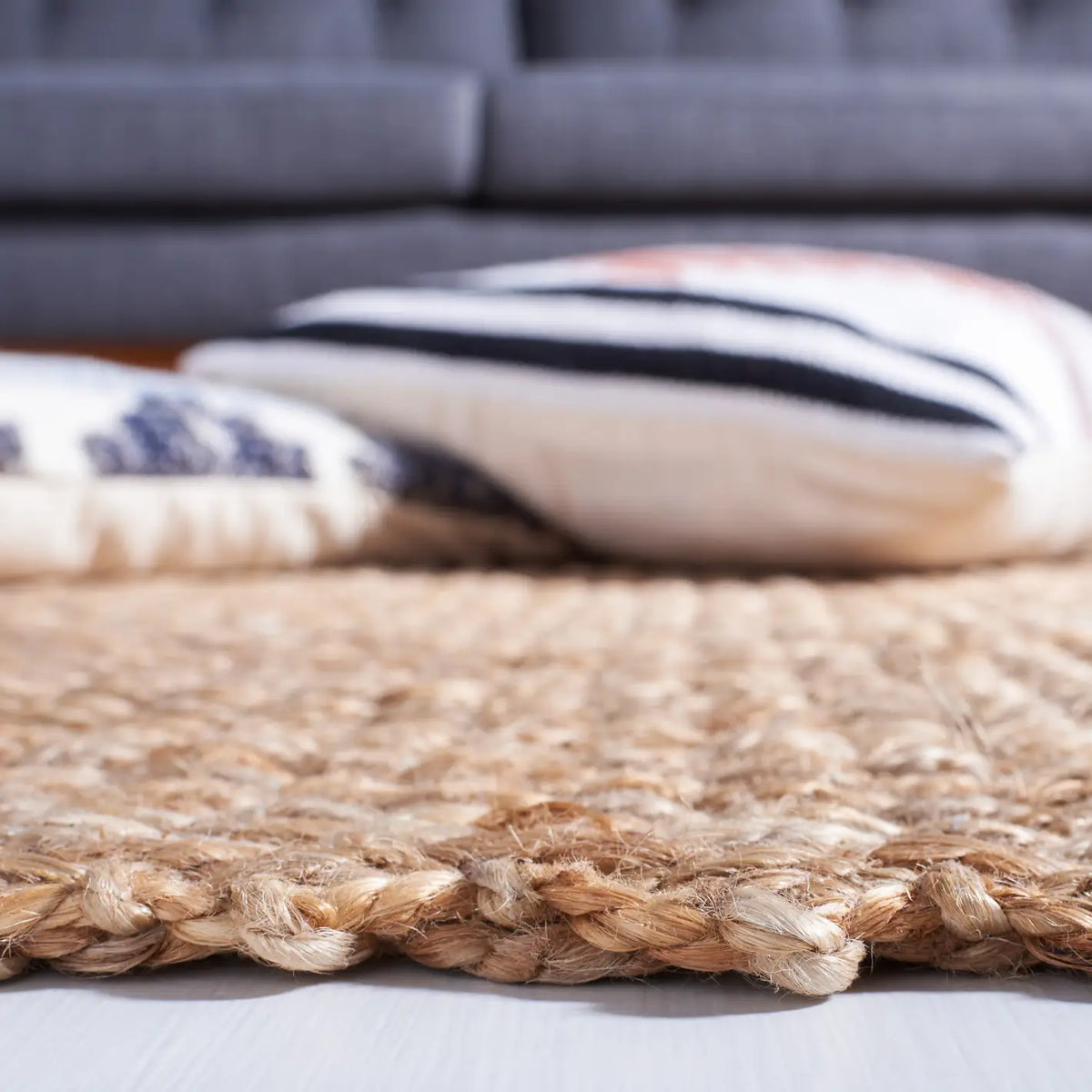Safavieh Natural Fiber 4'-0" x 6'-0" Rug in Natural