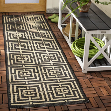 Safavieh Courtyard 2'-3" x 8'-0" Rug in Black / Bone