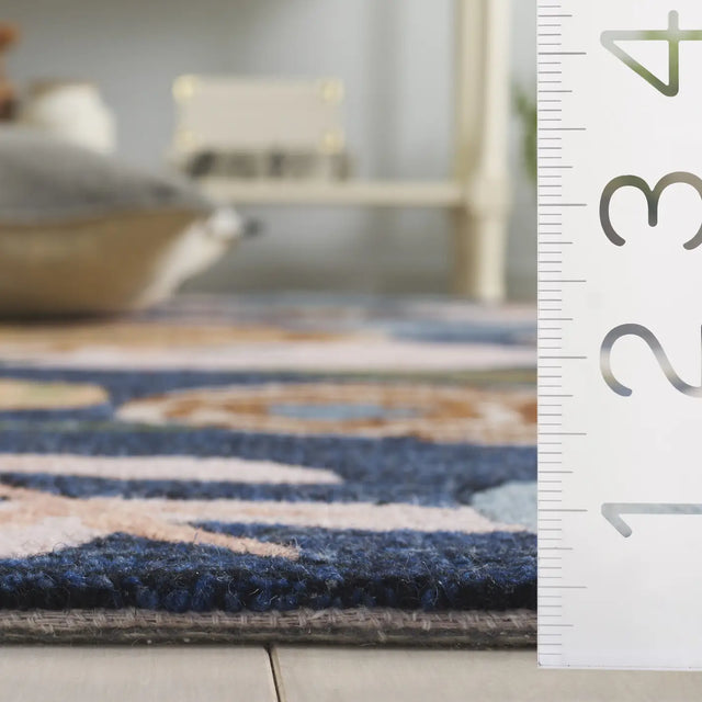 Safavieh Jardin 4'-0" x 6'-0" Rug in Navy / Light Blue