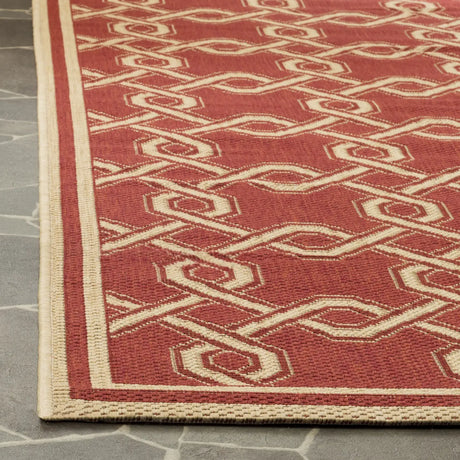 Safavieh Martha Stewart 4'-0" x 5'-7" Rug in Red / Creme