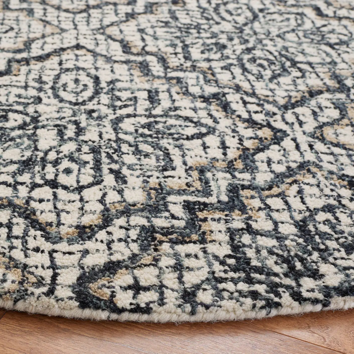 Safavieh Abstract 6'-0" x 6'-0" Rug in Ivory / Navy