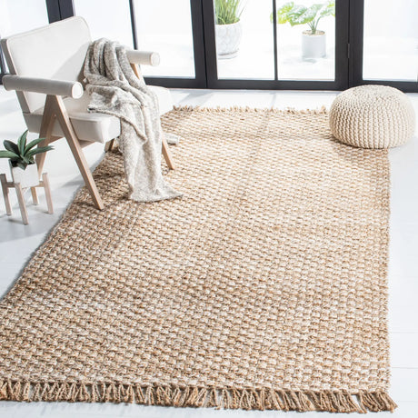 Safavieh Natural Fiber 4'-0" x 6'-0" Rug in Natural / Ivory
