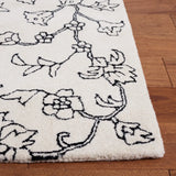 Safavieh Jardin 4'-0" x 6'-0" Rug in Ivory / Black