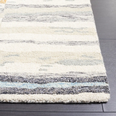 Safavieh Ebony 4'-0" x 6'-0" Rug in Ivory / Grey