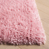 Safavieh Shag 4'-0" x 6'-0" Rug in Pink
