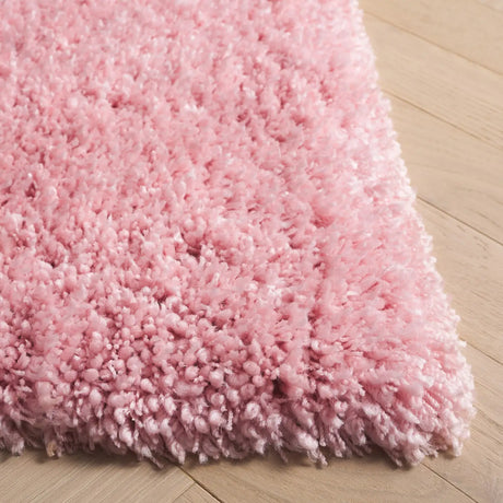Safavieh Shag 4'-0" x 6'-0" Rug in Pink