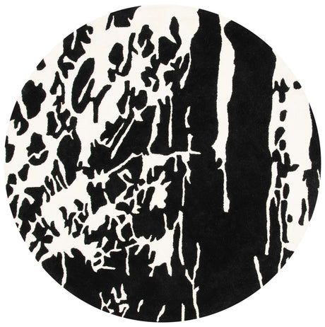 Safavieh Soho 6'-0" x 6'-0" Rug in Black / Ivory