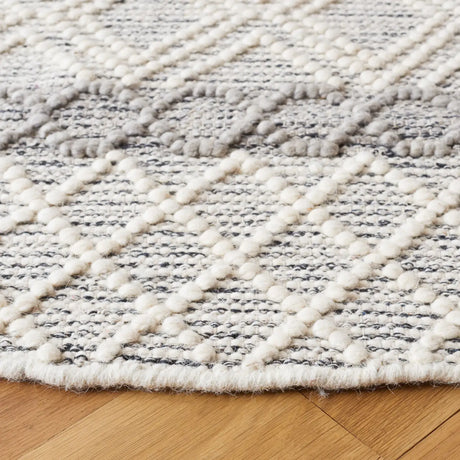 Safavieh Natura 6'-0" x 6'-0" Rug in Ivory / Charcoal