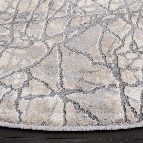 Safavieh Meadow 6'-7" x 6'-7" Rug in Beige / Grey
