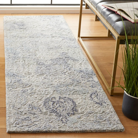 Safavieh Marquee 2'-3" x 8'-0" Rug in Ivory / Grey