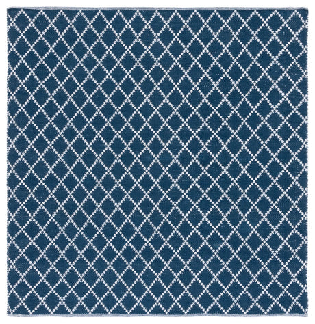Safavieh Montauk 6'-0" x 6'-0" Rug in Navy / Ivory