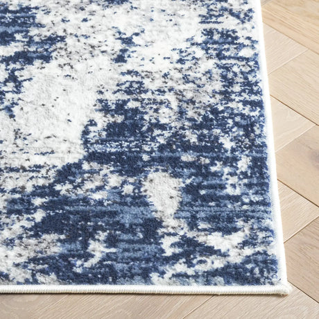 Safavieh Amelia 700 4'-0" x 6'-0" Rug in Ivory / Navy
